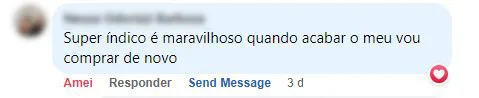 Comentário no Facebook: a cliente indica o produto e vai comprar de novo quando acabar.